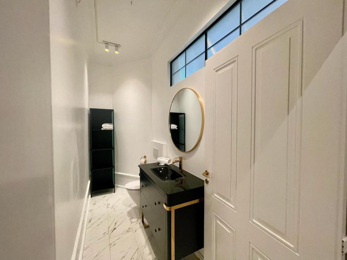 Beautiful 3 Bedroom Flat Next To The Marble Church Копенгаген Экстерьер фото