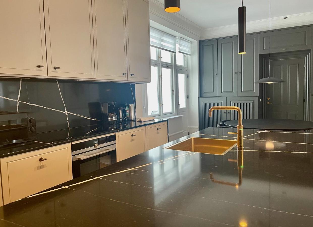 Beautiful 3 Bedroom Flat Next To The Marble Church Копенгаген Экстерьер фото