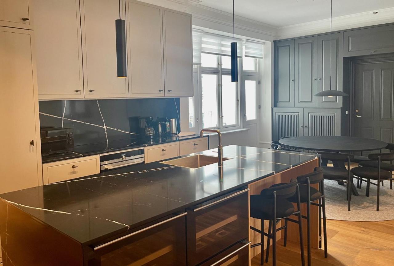 Beautiful 3 Bedroom Flat Next To The Marble Church Копенгаген Экстерьер фото